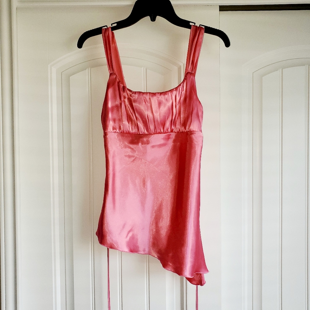 Asymmetrical pink tank top shirt